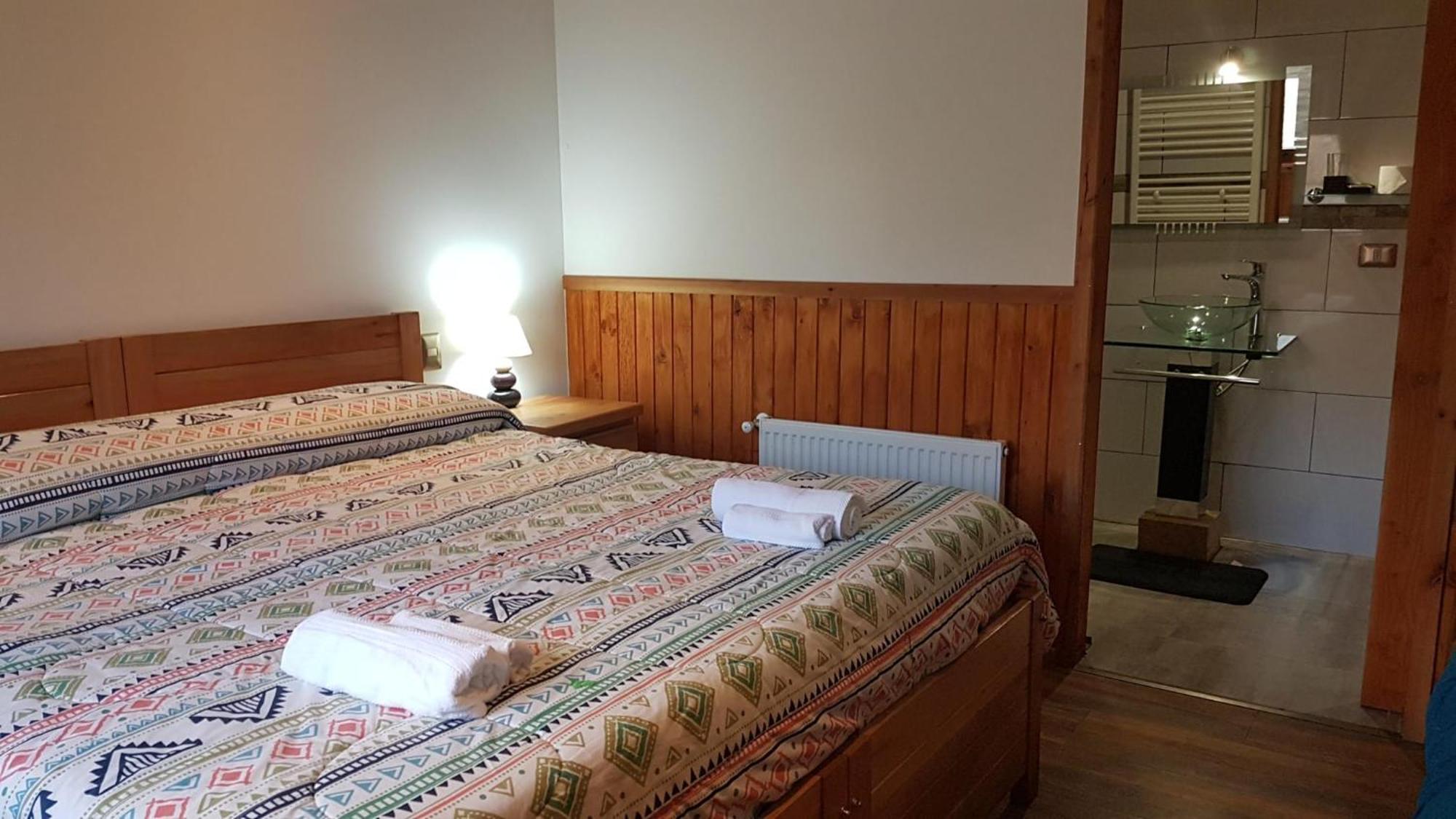HOTEL&HOSTAL CHIL'IN, Las Trancas Esterno foto